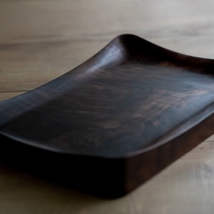 Orgo Valet Tray / Walnut / White Oak / Catchall Decorative Tray / image 4