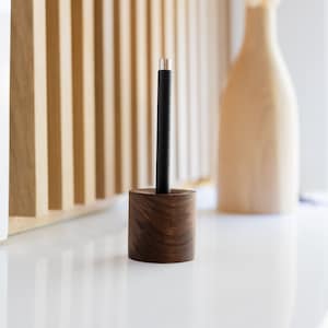 Puls Pencil Holder / Walnut / Pecan / White Oak /