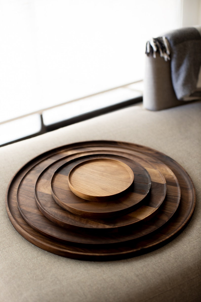 Roto Minimalist Round Tray / Walnut / Catchall Serving Tray / image 9