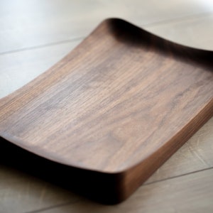 Orgo Valet Tray / Walnut / White Oak / Catchall Decorative Tray / image 8