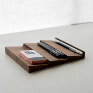 Wav Minimal Valet Tray / Solid Walnut / Desk Organization Tray / image 4