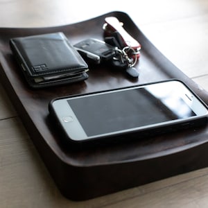 Orgo Valet Tray / Walnut / White Oak / Catchall Decorative Tray / image 2