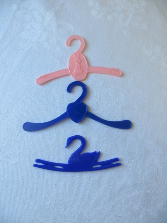 doll hangers