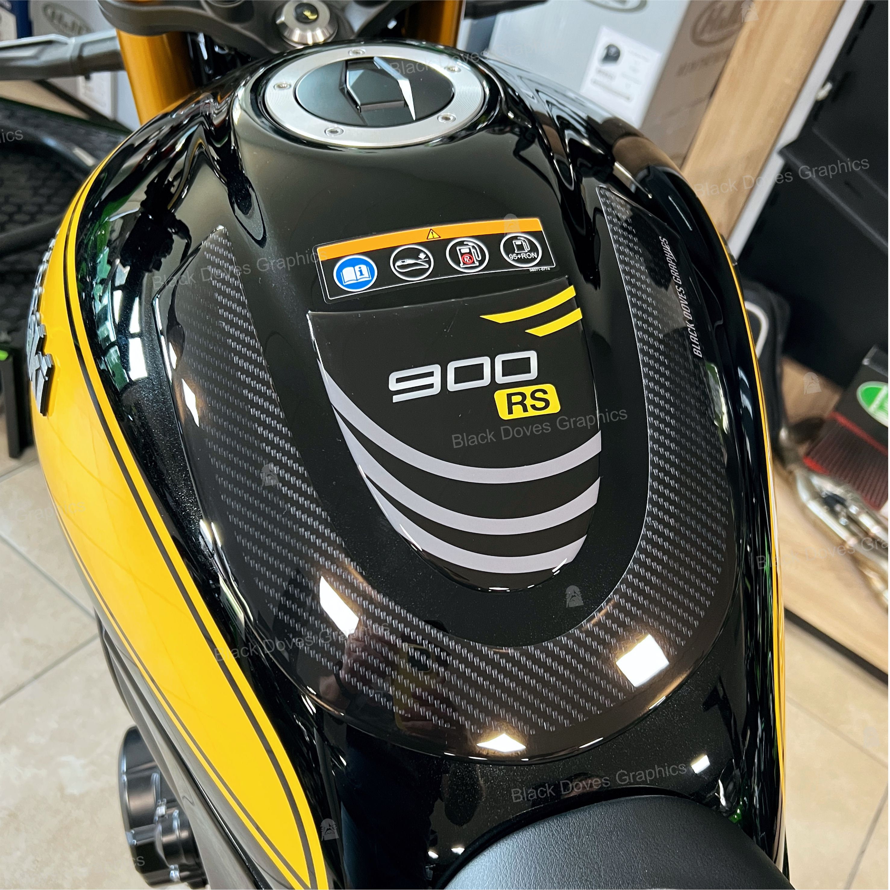 Labelbike 3D Tank-Aufkleber Für Kawasaki Z900RS – Harzbeschichteter Kratzschutz – Handgefertigt In Italien