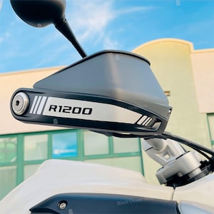 n.2 Adesivi rifrangenti paramani compatibili con BMW R 1200 GS (2004–2012) e R 1200 GS Adventure (2006–2013) | Black Doves Graphics
