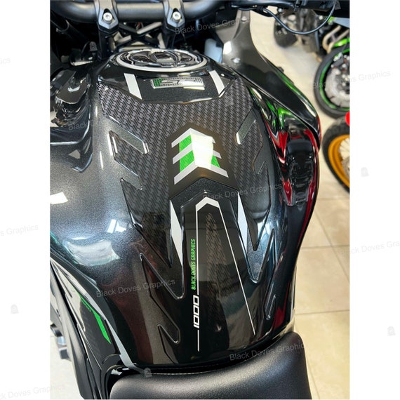 Autocollant Résine 3D Pour Réservoir Kawasaki Versys 1100 2025 – Protection Anti-rayures, Design Italien