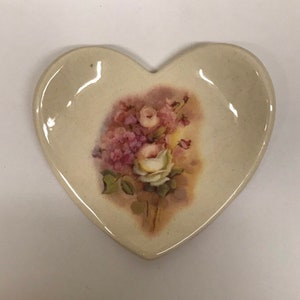 4&quot; Heart Shaped Ring holder Change Dish Jewelry Plate Bed Bath Kitchen Decor White Roses Mauve Forget-me-not Design