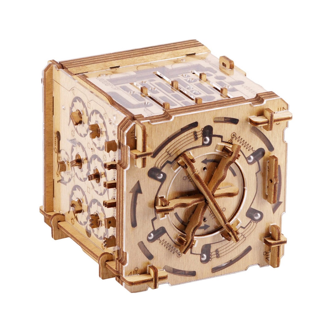 Cluebox Escape Room in a Box for Adults and Kids Cambridge Labyrinth