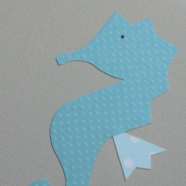 Décoration murale HIPPOCAMPE BLEU sur tableau gris – Cadeau de naissance, chambre enfant, bébé, garçon.