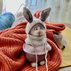 Knitted Bunny Toy, Home Room Decor, Plush Toy Crochet Bunny Rabbit, Figurine Bunny, Stuffed Animals, Bunny Doll, Miniature Toy, Gift For Her