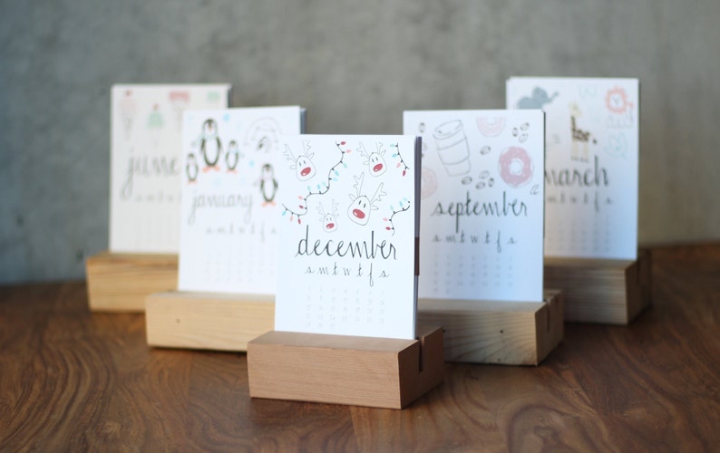 Set Of 5 2020 Desktop Calendars 2020 Calendar With Wood Base Etsy