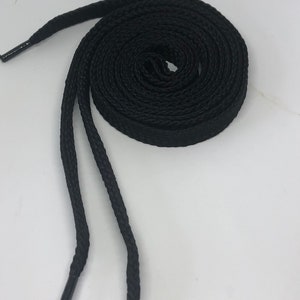 black flat shoelaces