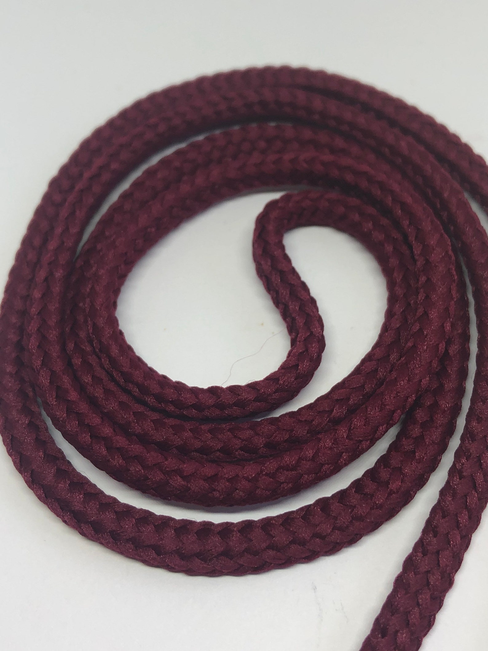 maroon flat shoelaces