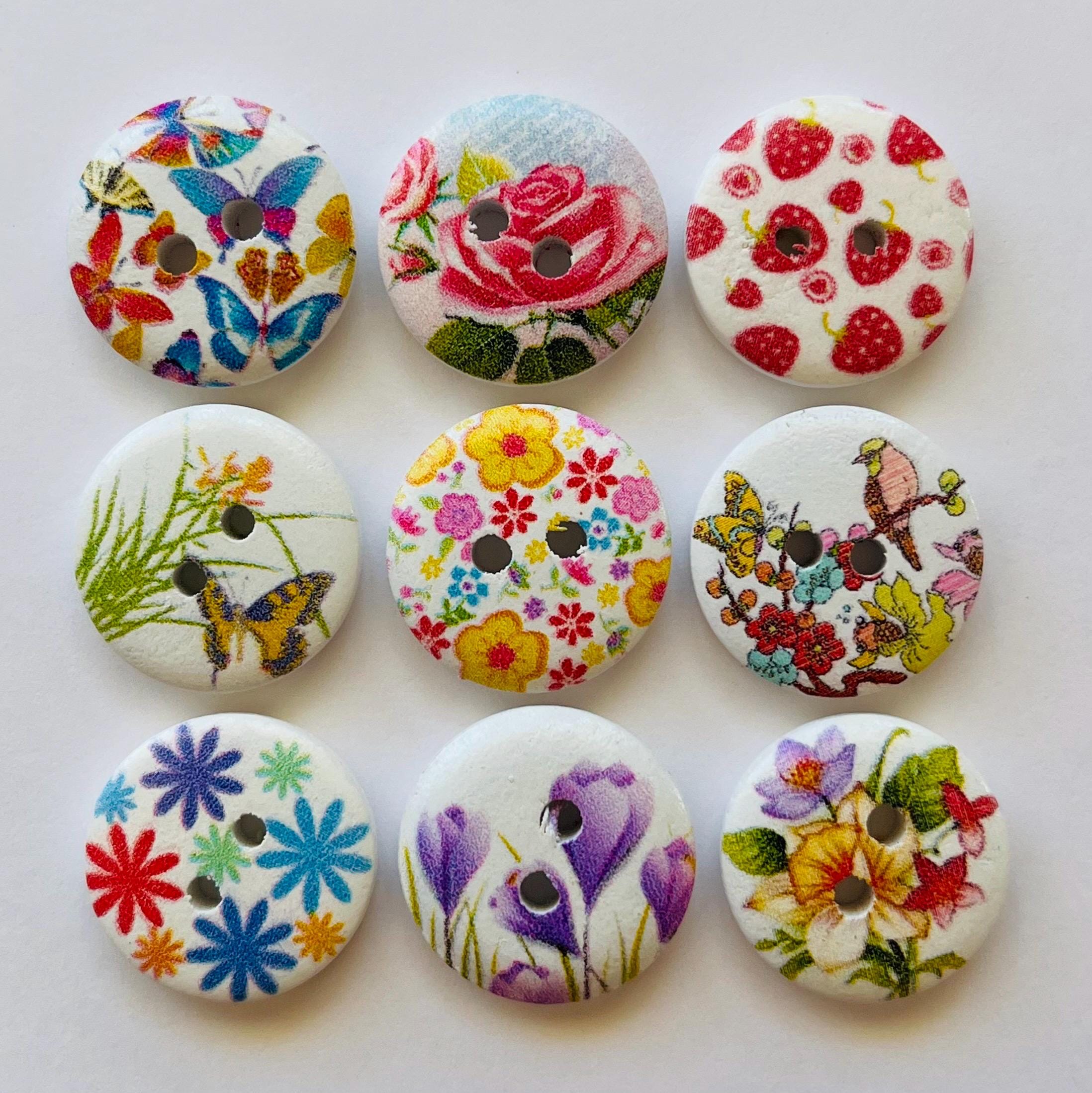 Mixed Buttons, Flower Buttons, Butterfly Buttons, Sewing Supplies, Scrapbooking, Embellishments, Wooden Buttons, Card Making, 18mm Buttons