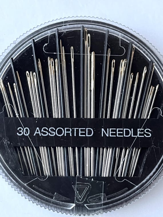 30 Assorted Hand Sewing Needles, Dressmaking Essentials