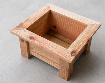 Handgefertigte Pflanzkiste aus Holz mit Beinen | Outdoor Zedernholz Blumentopf | Rustikale Terrasse, Gartenkasten | Veranda Dekor | Erhöhtes Holz Pflanzgefäß Geschenk