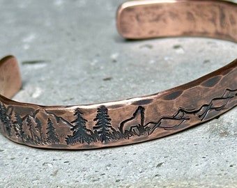 Bracelet loup, bracelet manchette en cuivre montagnes et arbres, cadeau du 7e anniversaire