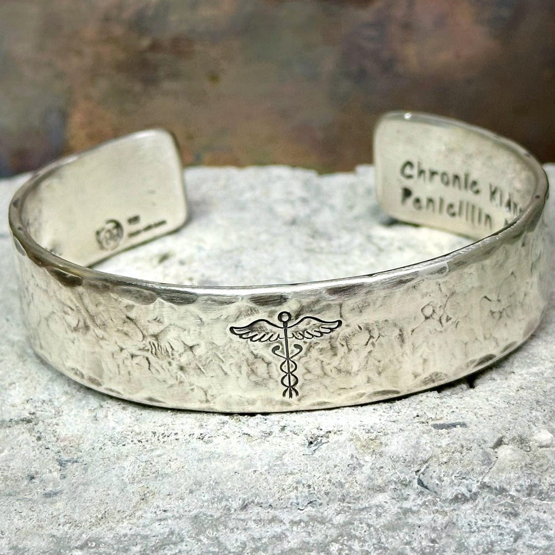 Bracelet Cuff LIGHT FEVER main image 1