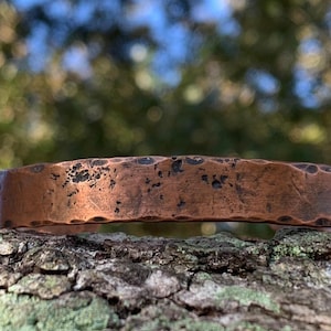Pulsera de cobre resistente grabada Pulsera personalizada Pulsera de cobre Pulsera de cobre para hombre 7.º aniversario Regalo de cobre para el 22.º aniversario