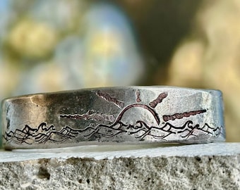 Handmade Sunrise Ocean Bracelet: Personalized Aluminum Beach Jewelry