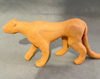 Ceramic Cheetah - Tailed Repaired