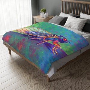 Rainbow Cicada Psychedelic Bugs Trippy Insect Colorful Velveteen Microfiber Plush Fleece Throw Blanket