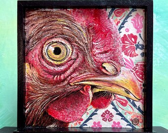 Retrato de pollo de 7.75''x8.25'', acrílico sobre papel hecho a mano, marco negro de pie.