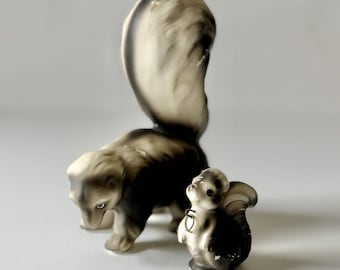 Vintage Japan Porcelain SKUNK Mother & Baby Figurines Hand Painted Matte Finish