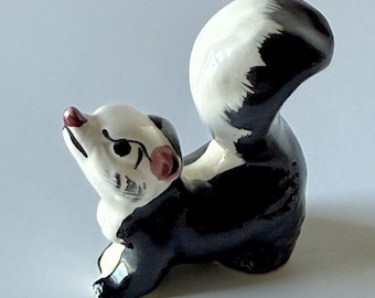 Vintage JAPAN Mid-Century Porcelain Anthropomorphic SKUNK Figurine Hand Painted Glossy Finish RARE