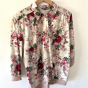 plus size vintage floral polo shirt / 1970s short sleeve top / plus size silky 70s blouse / 80s vintage plus size shirt / size 18 size 20