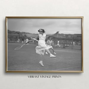 Tenisistka, sztuka czarno-biała, sztuka ścienna w stylu vintage, stare zdjęcie, sztuka sportowa kobiet, sport w stylu vintage, POBIERANIE CYFROWE, sztuka ścienna do druku