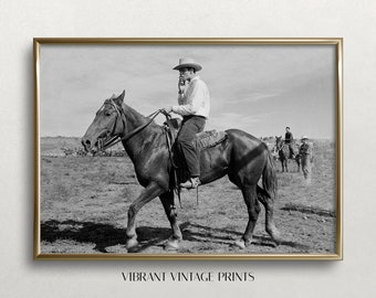 Cowboy Wall Art, Black and White Art, Vintage Wall Art, Western Aesthetic, Cowboy on Horse, Old Picture, DIGITAL DOWNLOAD PRINTABLE Wall Art