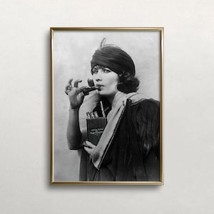 禁酒法時代の壁アート、白黒アート、ヴィンテージの壁アート、女性の肖像画、バーカートの装飾、本の中のお酒、ダウンロード、印刷可能な壁アート