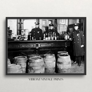 禁酒法の壁アート、白黒アート、バーの警官、ヴィンテージの壁アート、バーカートの装飾、警官のプリント、デジタルダウンロード、印刷可能な壁アート
