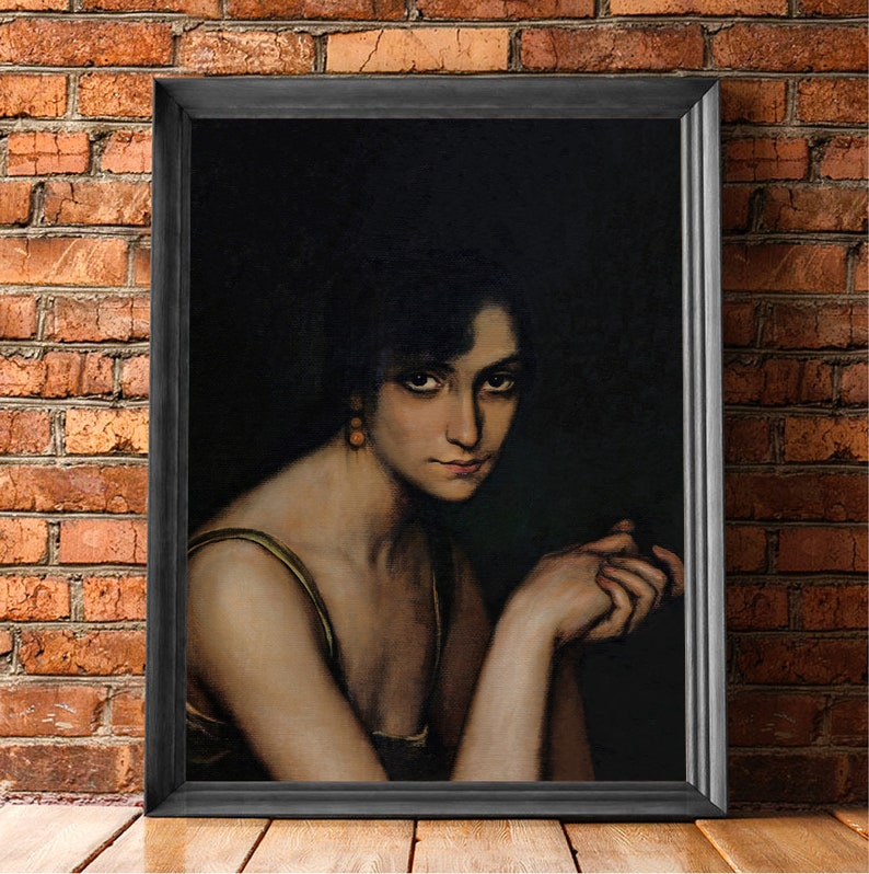 Pode incluir: Uma pintura de uma mulher com cabelo escuro e um fundo escuro. Ela est&aacute; vestindo uma blusa de cor clara e tem uma express&atilde;o s&eacute;ria no rosto.