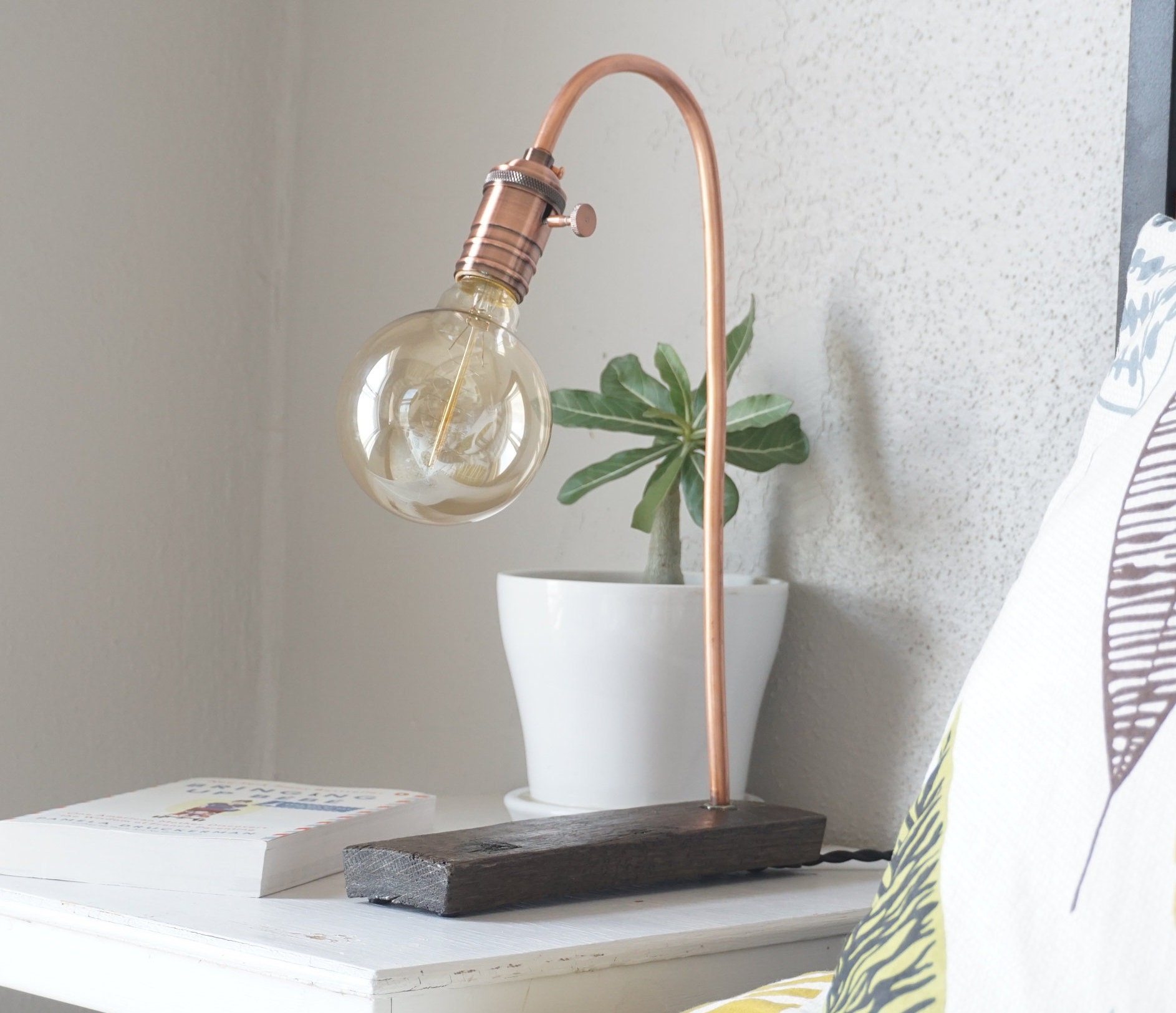 modern farmhouse desk lamp