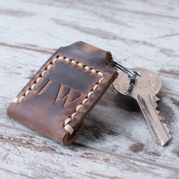 Personalized leather keychain Leather key fob Custom key chain Leather key holder 3rd anniversary gift Stocking stuffers Aldi quarter keeper