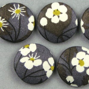 Buttons covered with fabric - Liberty Mitsi Taupe - Diameter 18mm - S