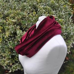 Snood/cowl scarf stretch velvet velour maroon