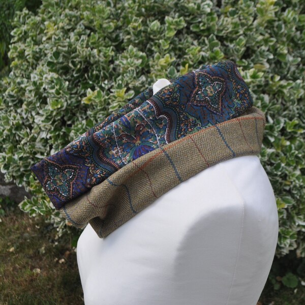 Cowl/Snood/neck warmer in Liberty Varuna wool paisley green blue brown rust khaki/green tweed