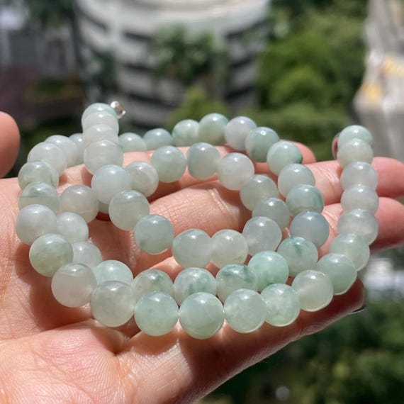 Natural jade bead necklace - BURMESE JADEITE Type A
