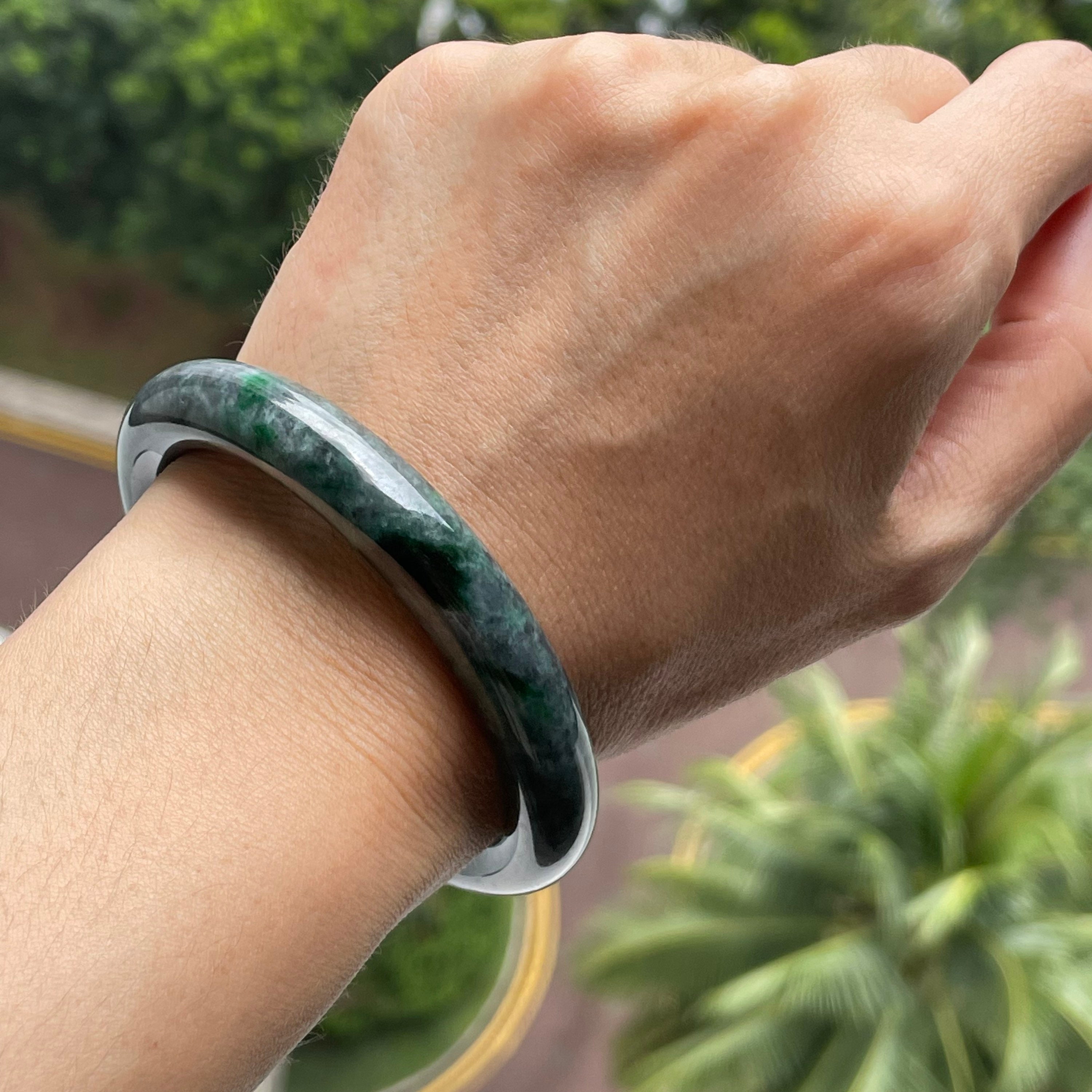 55mm Certified Type A Cylindrical Jadeite Bangle Fruity Green Jade | Shopee  Singapore