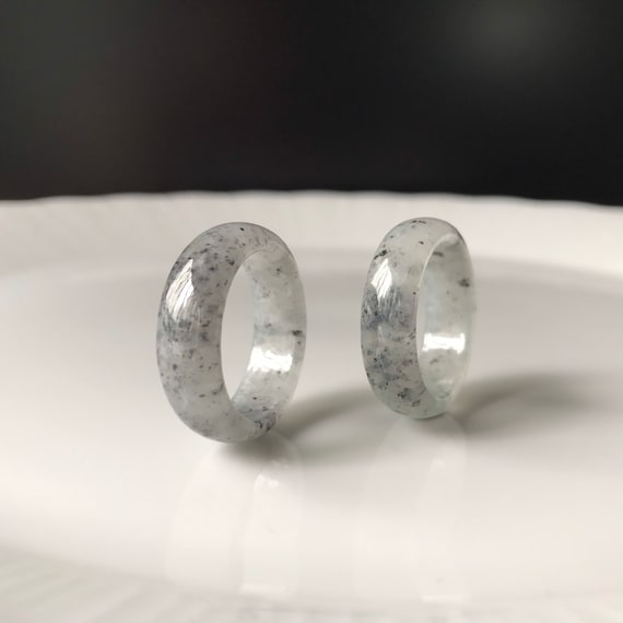 TWIN Jadeite Rings US10 & 9.7 Type A Myanmar jadeite abacus Band Ring Translucent Jelly with Floated Sesame Black Chicken Variety