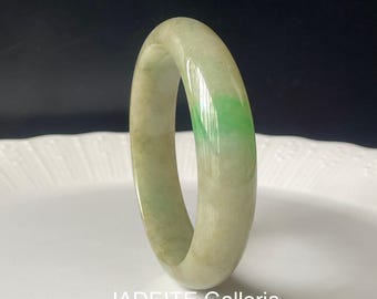 翡翠バングル 57.0 mm (2.24