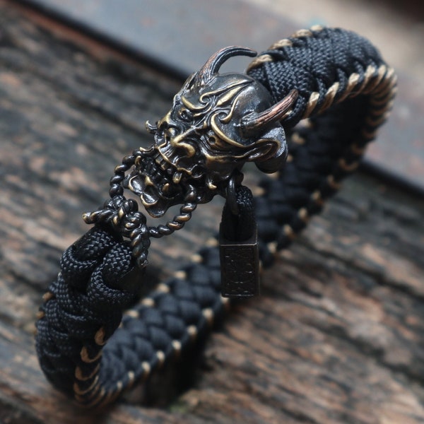 THE BLACK HANNYA! [Exclusive] Premium Paracord Bracelet, Mens Bracelet, oni mask, Hannya mask, viking, skull bracelet, Samurai Mask Bracelet