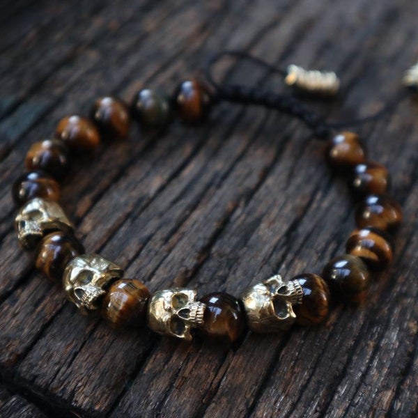 Le bracelet Skull Army V3 Premium en œil de tigre marron, pierre précieuse, perle en laiton, tête de mort en or, bracelet pour homme, pierre semi-précieuse, onyx, améthyste.