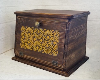 Wooden bread bin - Bread box for kitchen countertop - Rustic bread box with lid