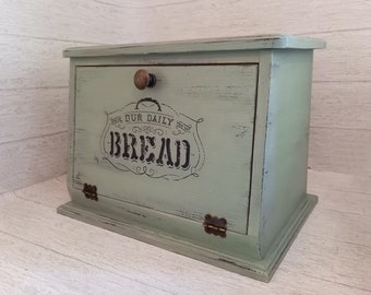 Vintage green Bread box - Bread bin - Farmhouse kitchen storage