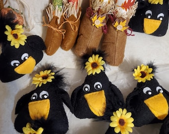 Crow Plush, Scarecrow&#39;s Pal Wreath Attachment, Fall Wreath Attachment