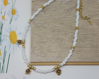 White Daisy Boho Choker